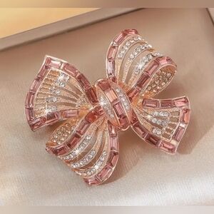 Chic Crystal Bow Brooch in Pink and Gold NWT!